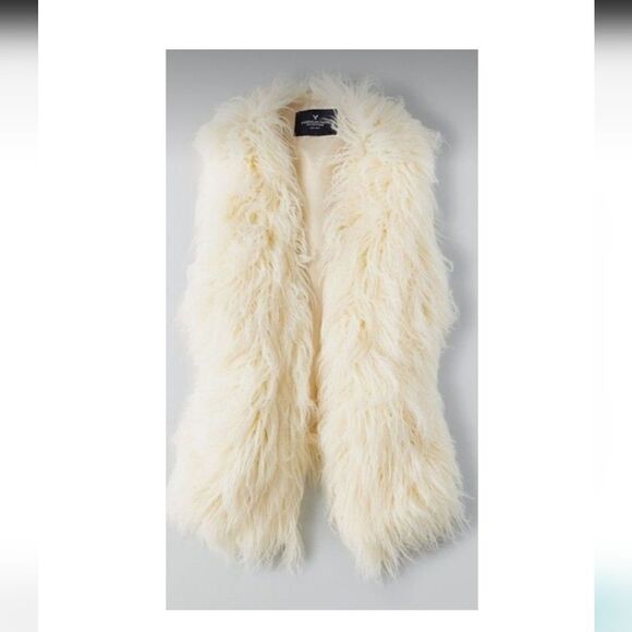 American Eagle Off White Ivory Cream Faux Fur Vest XL - Picture 1 of 9